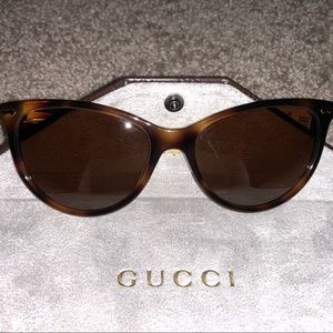NWOT Gucci GG 3818 Cat Eye Sunglasses